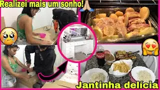 MAIS UMA CONQUISTA|| COMPREI MINHA TÃO SONHADA PENTEADEIRA|| FIZ LINGÜIÇA RECHEADA 🙏🏻❤️