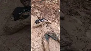 Lobinha t&aacute; fraco😅 #youtubeshorts #viralvideo #viral #shorts #short #funny #shortvideo #fyp