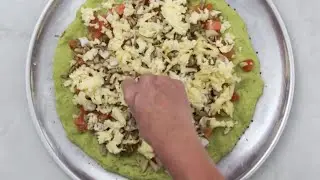 Massa de espinafre: pizza vegetariana