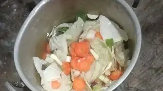 Masak sayur bening /sayur sop