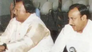 Akh Lai Mein Jaddon De Tere Nal- Qawwali- Ustad Nusrat Fateh Ali Khan- Part 1