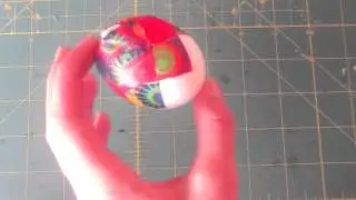 how to make quilted  fabric Easter eggs