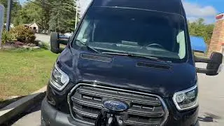 CHARING MY ELECTRIC MOBILE BARBER VAN AT TESLA