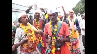 World Tribal Day! Over 10K People Organised Rally Campaigning 'Jungle Bachao' in Surat | Vtv News