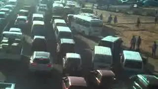 Meu 1&ordm; V&iacute;deo -tr&acirc;nsito em luanda estrada de catete 30 3 2015