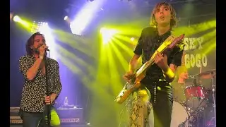 Thomas Raggi w/ Nic Cester 