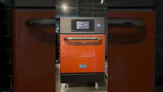 10 chicken wings ready in 3:30 minutes! Copa Express High-Speed Oven. Crispy and soft. No oil needed