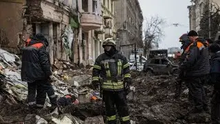Vladimir Putin's advisors 'too scared to tell him how badly Russia is doing in Ukraine'