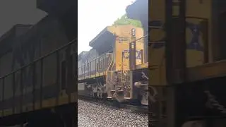 Ancient CSX C40-8W still in original YN2 paint