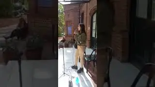 Denise Rosato en el Jard&iacute;n Bot&aacute;nico Carlos Thays