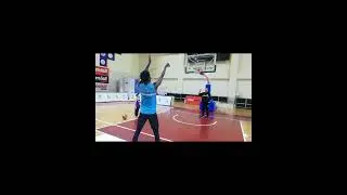 KOCAELİSPOR Ma&ccedil;ı &Ouml;ncesi AMERİKALI Oyuncumuz DEVANTE FOSTER ve CİHAN HOCAM ile pas ve atış &ccedil;alışması.