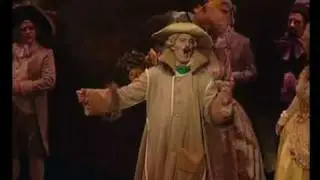 Bernard Hull as Count Ory
