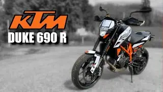 TEST KTM DUKE 690 R - Easy et fun !