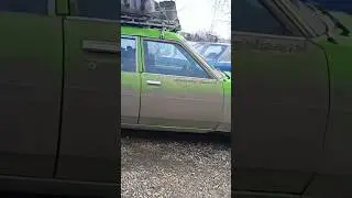 С утра, на работу. Toyota Corolla KE72. 40 лет, а жаловаться не на что