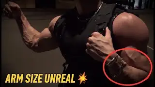 FLEXING YOUR BODY MUSCLES🧬 | Shredded Aesthetic Bodybuilder Shows Off Unreal Physique