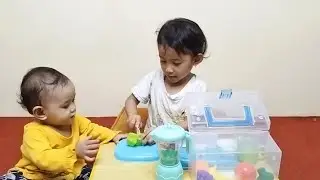 Colorful Juice Shop – Kids Pretend Play! Cici Caca as Seller
