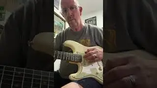Fender Stratocaster Vintage ii 61 left handed