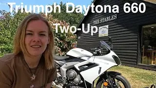 Сможет ли Triumph Daytona 660 справиться с двухместной посадкой?
