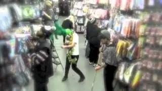 Harlem Shake Rickys's NYC style