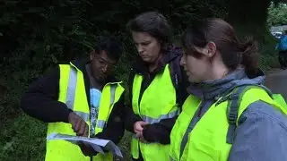 Volunteers out in force to look for missing French girl