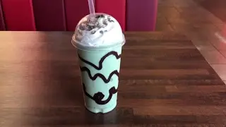 Review: Arby's Mint Chocolate Swirl Shake