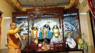 শ্রীচৈতন্য রিসার্চ ইনস্টিটিউট্,৭০বি রাসবিহারী,কলি-26,মধ্যাহ্ন ভোগারতী। মায়াপুরশ্রীচৈতন্যমঠের শাখামঠ