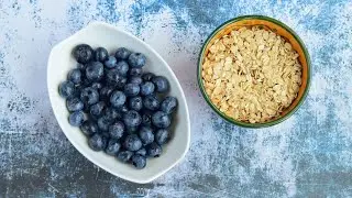 Устали от овсянки? Сделайте этот рецепт из овсянки и черники. Ты полюбишь это!