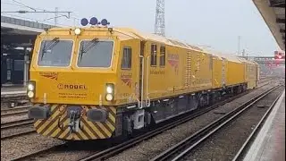 Network Rail Mobile Maintenance Train passing through Ashford with tones! 30/11/24