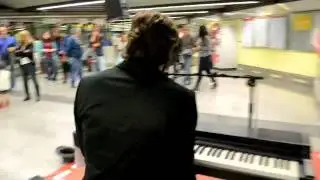 Rock al metro: Stijn Cole en Col&oacute;n