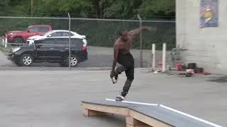 Boxamus Prime vs The Amigos -round 2