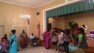 03 Alléluia oh, Jésus m'a sauvé   Groupe Psaume 150    MFCI Church   Culte du 13 Mai 2018