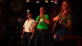 Foghorn Stringband - Be Kind To A Man While He's Down @ Smiths Alternative, Canberra 2023.