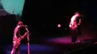 04 - blink-182 - Violence live at Wembley arena