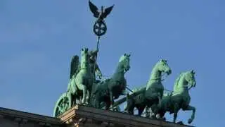 Fanfares of Glory (Epic Orchestral Music)