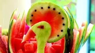 HOW TO QUICKLY CUT AND SERVE A WATERMELON BIRD - Fun Food For Kids