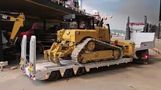 Самодельный бульдозер: Kitten XE6 (радиоуправляемая модель, вдохновленная CAT D6XE)