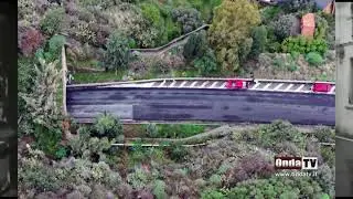 Masso in autostrada, chiusa l'A18. Tragedia sfiorata