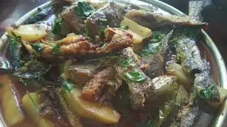 আলু বেগুন দিয়ে টেংরা মাছের ঝোল..........।#cooking#food#recipe#easyrecipe#lunch #fish#bengalirecipe