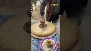 Preparation of Turkmen Ichlekli (Meat Pie)