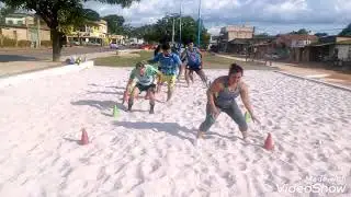 Treino funcional na areia