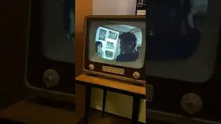 That is one old tv. 📺 #oldschool #retro #classic#television #entertainment