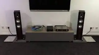 Roksan Radius 7 Turntable with Caspian M2 Amp & Monitor Audio Gold 200 Speakers - OrtonsAudioVisual