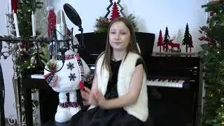 Natalia Apostu  Mos Craciun esti si tu-Cover