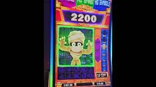 Triple Bonus on   High Limit Mo Mo Mo Mummy on $10 bet #betresponsibly  #gambleresponsibly 