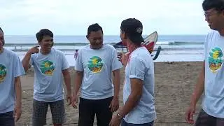 KESERUAN FUN GAMES DI PESISIR PANTAI PANGANDARAN