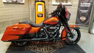 2019 Street Glide Special FLHXS-Scorched Orange/Black Denim