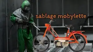sablage mobylette. l envers du decors /SABLEX