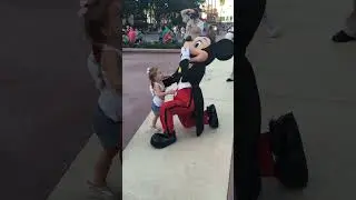 When kids see their favorite character at Disney world😃😃