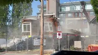 Real-time Demolition of a Heritage House in Victoria, British Columbia🍁