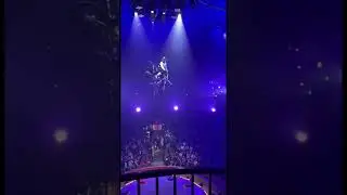 Extreme motorcycles jumps in the circus 🎪 view from the front 🤩